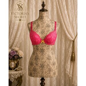 VICTORIA'S SECRET Vintage Y2K Hot Pink Very Sexy Push-Up Pigeonnant Bra 34C